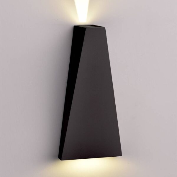 LED Wall Light Black Body 6W Warm white