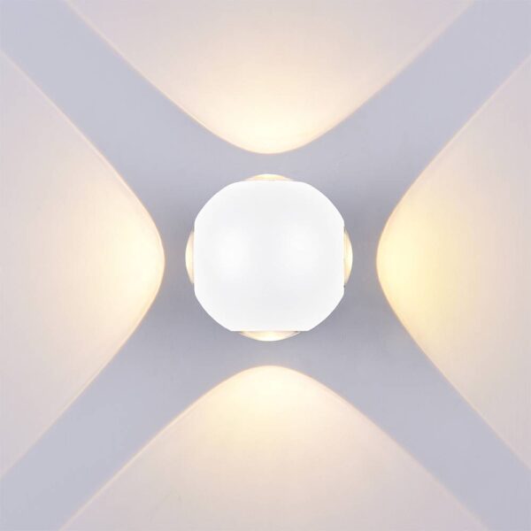 LED Wall Light Round 4 Diods White Body 4W Warm white